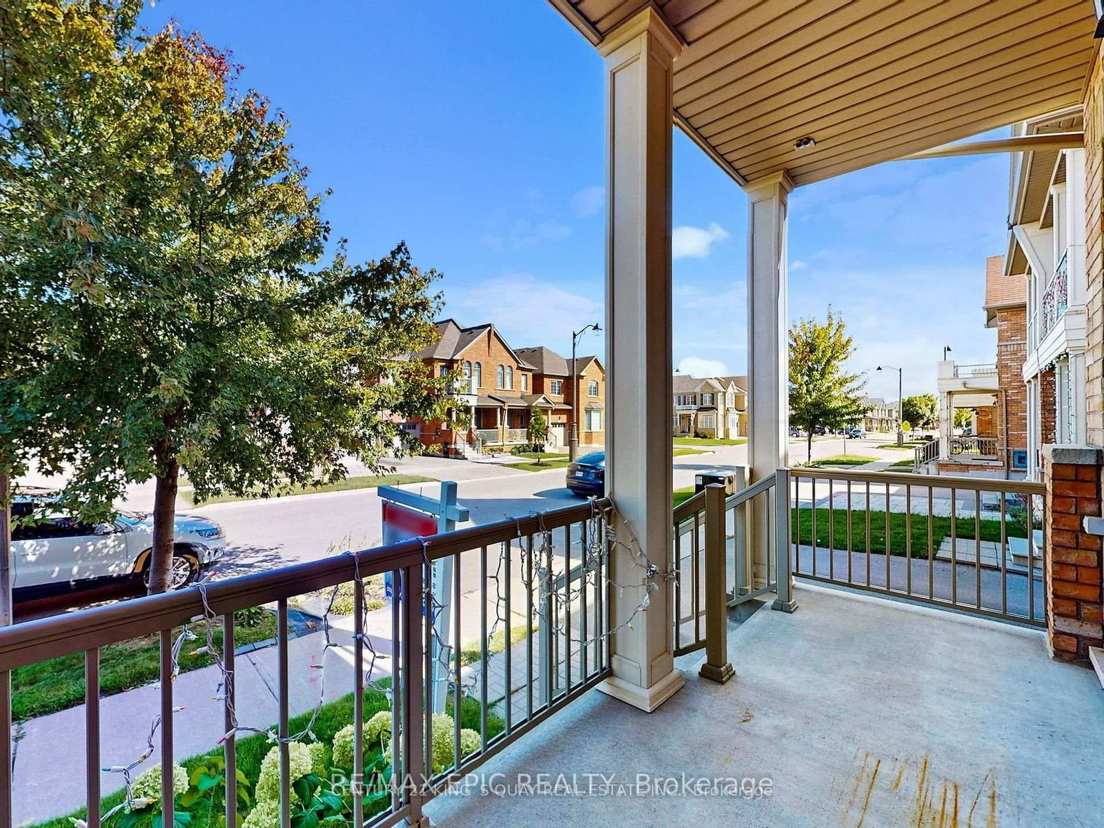 Townhouse leased at 72 Brock Avenue, Markham, Berczy, L6C 0S9 - MLS: N12012845