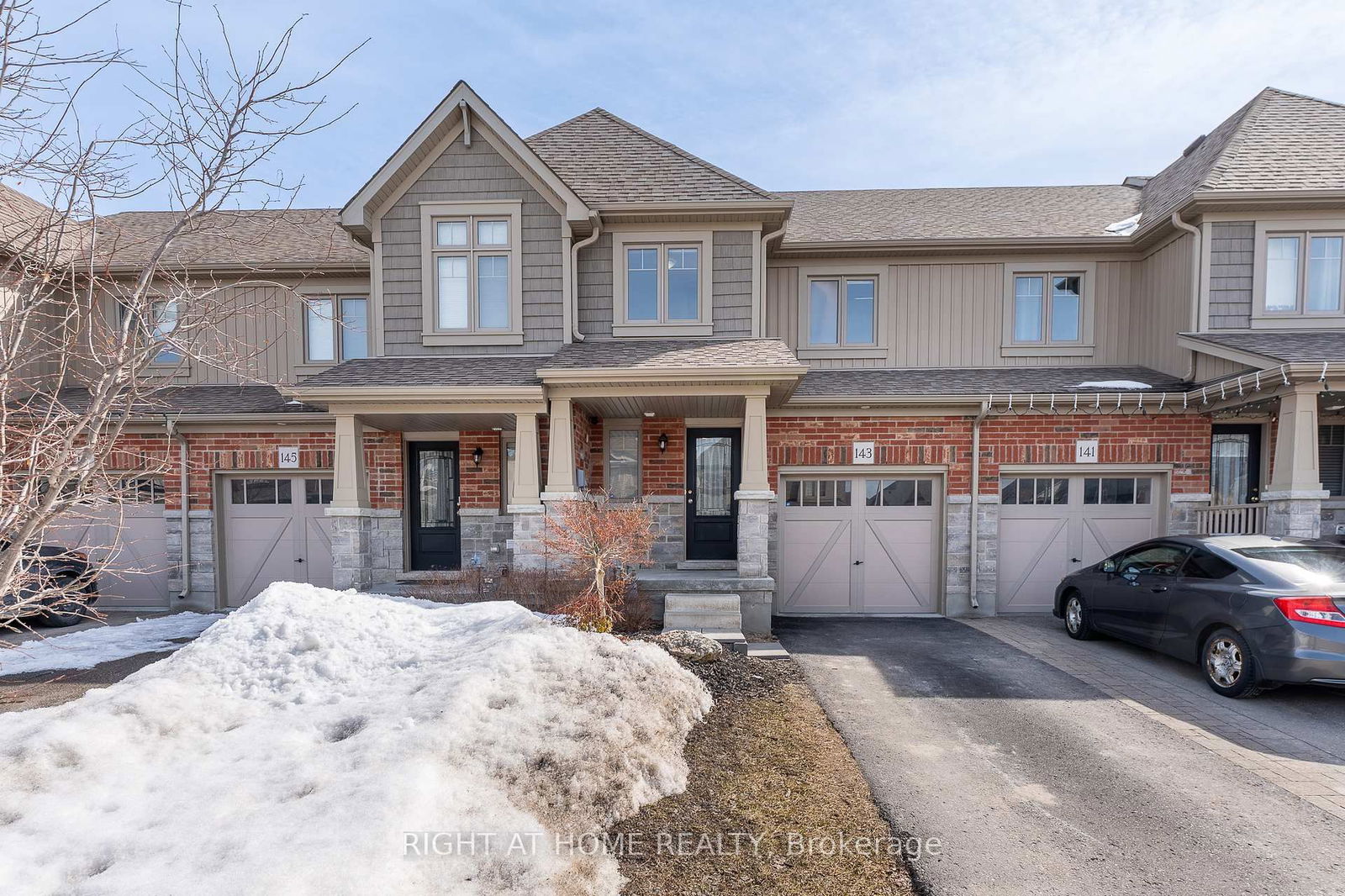 Townhouse for sale at 143 Hutchinson Drive, New Tecumseth, Alliston, L9R 0P9 - MLS: N12012885