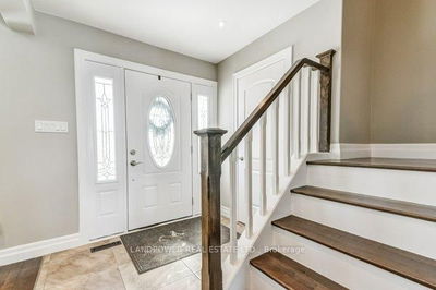 174 King St, East Gwillimbury - Mt Albert image-0-1
