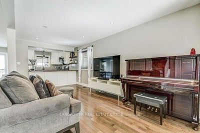 174 King St, East Gwillimbury - Mt Albert image-0-3