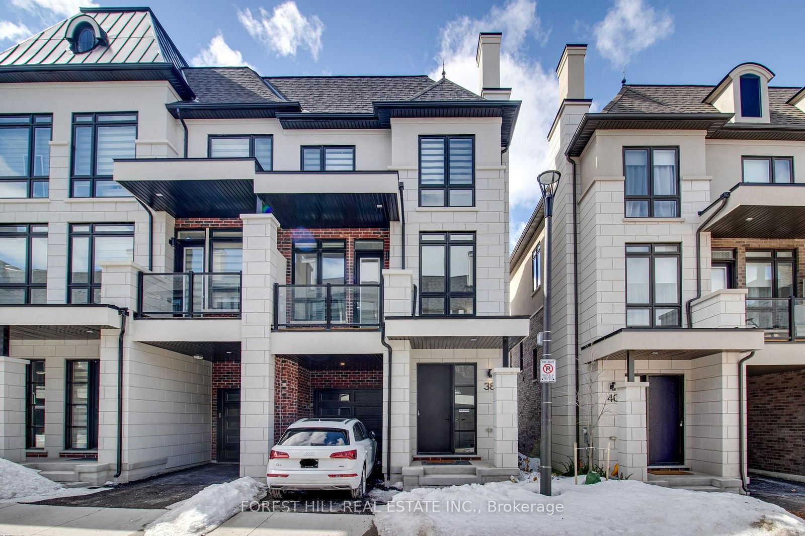 Townhouse for sale at 38 Chiara Rose Lane, Richmond Hill, Oak Ridges, L4E 1L4 - MLS: N12013091