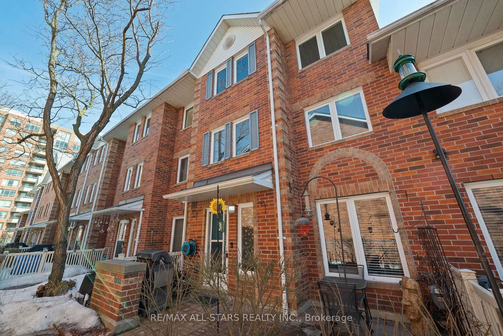 Townhouse for sale at 902-900 Steeles Avenue, Vaughan, Lakeview Estates, L4J 8C2 - MLS: N12014109