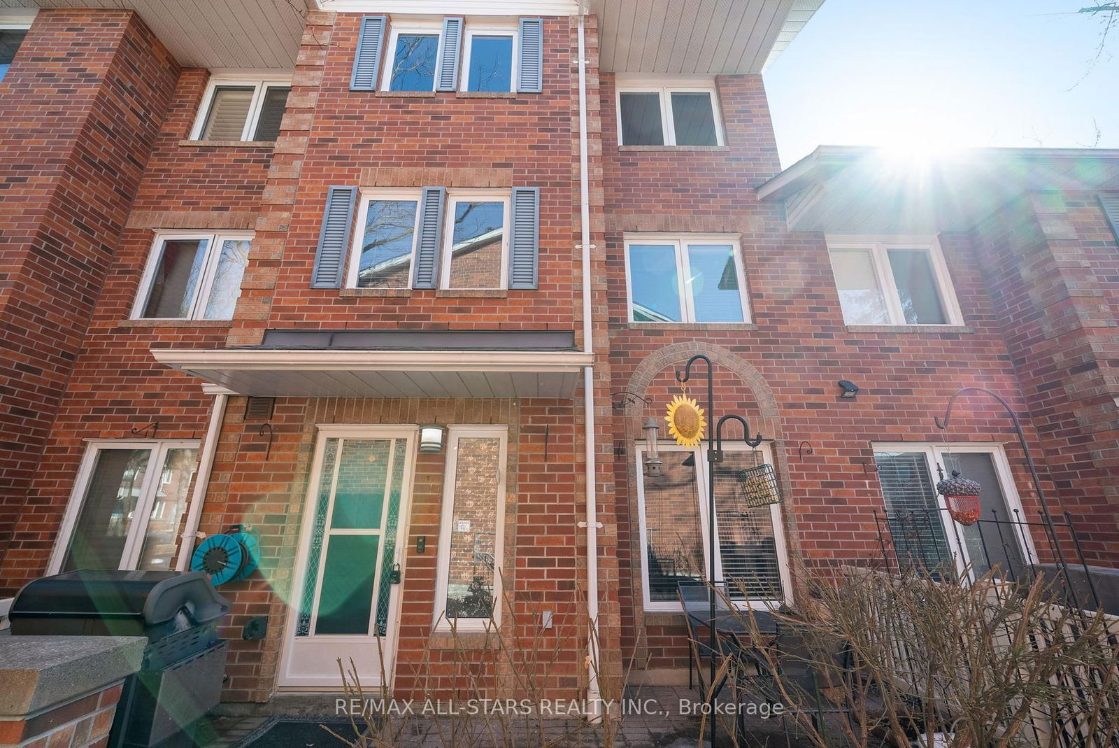 Townhouse for sale at 902-900 Steeles Avenue, Vaughan, Lakeview Estates, L4J 8C2 - MLS: N12014109