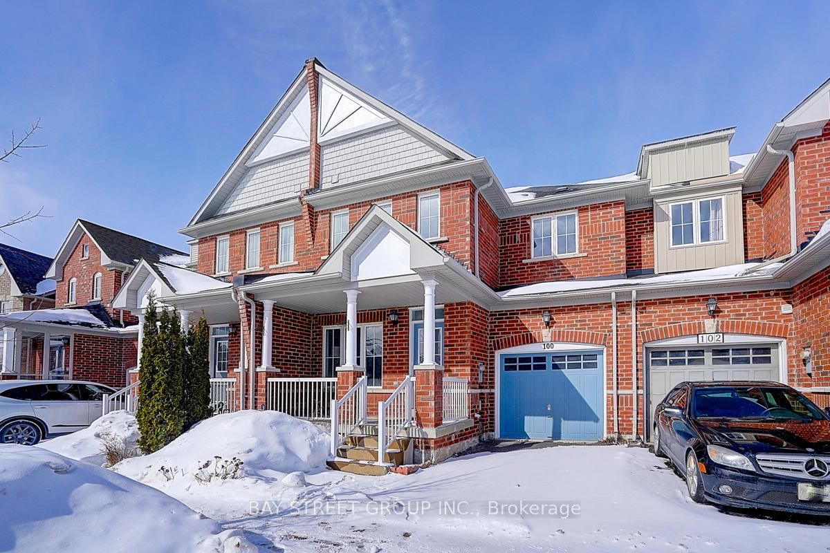 Townhouse for sale at 100 Dovetail Drive, Richmond Hill, Oak Ridges Lake Wilcox, L4E 5A7 - MLS: N12014251