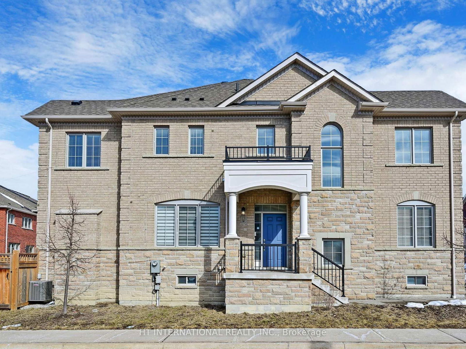 Townhouse for sale at 15 Twinflower Lane, Richmond Hill, Oak Ridges, L4E 1E7 - MLS: N12016293