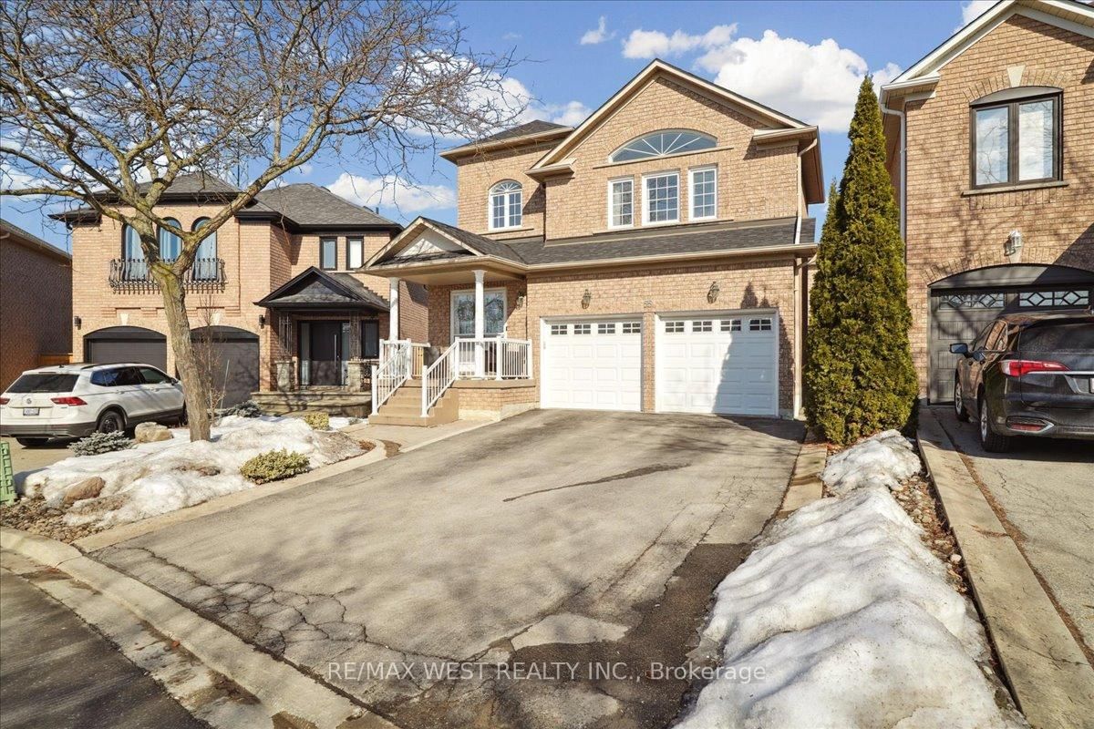 Detached House for sale at 55 Aventura Crescent, Vaughan, Sonoma Heights, L4H 2G2 - MLS: N12016537