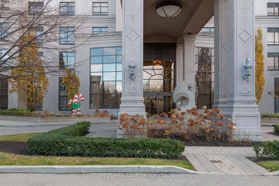 Unit 615 — 9245 Jane St, Vaughan - Maple image-0-2