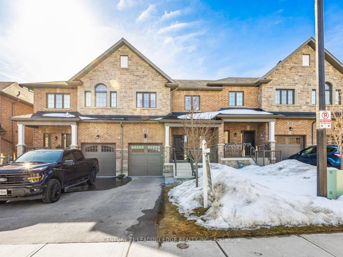 Property at 35 GORD MATTHEWS