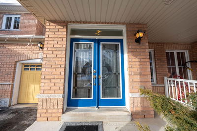 98 Lebovic Dr, Richmond Hill - Oak Ridges Lake Wilcox