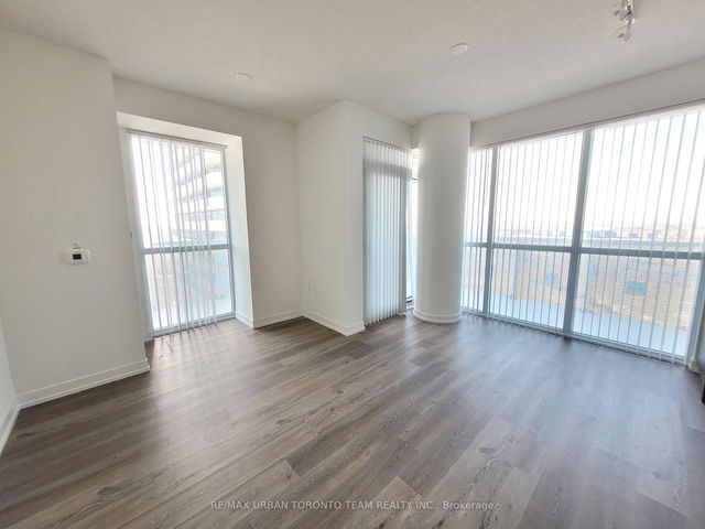 1106 - 225 Commerce St Street
