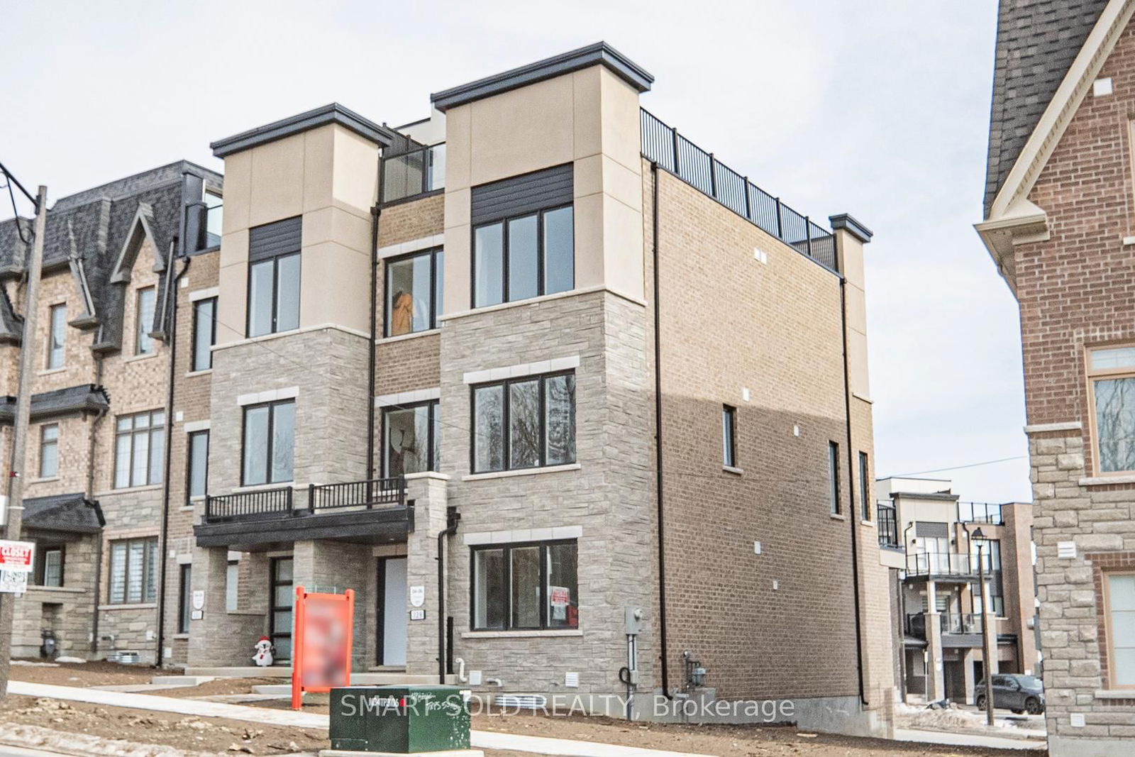 Townhouse for sale at 129 Yorkton Boulevard, Markham, Angus Glen, L6C 3L7 - MLS: N12018633