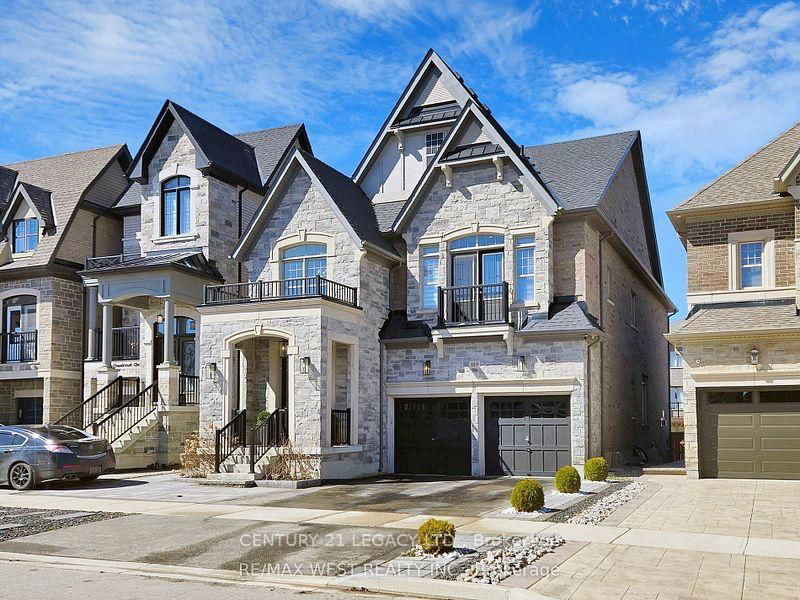 home for lease on BSMT-189 Cranbrook Crescent