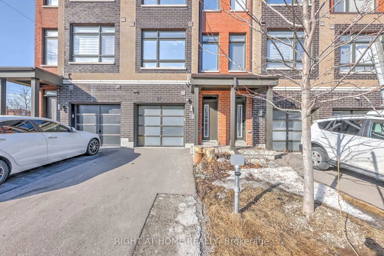 Townhouse for sale at 22 Garneau Street, Vaughan, Vaughan Grove, L4L 0M1 - MLS: N12018785