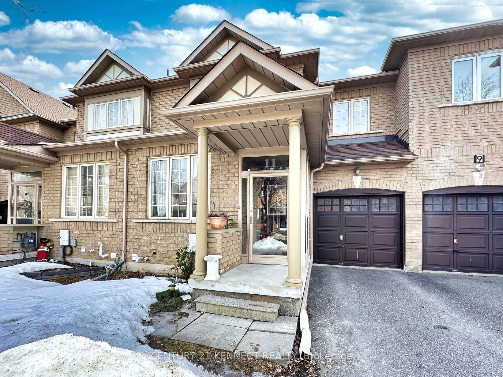 Townhouse for sale at 11 Magnotta Road, Markham, Cachet, L6C 2V5 - MLS: N12019092