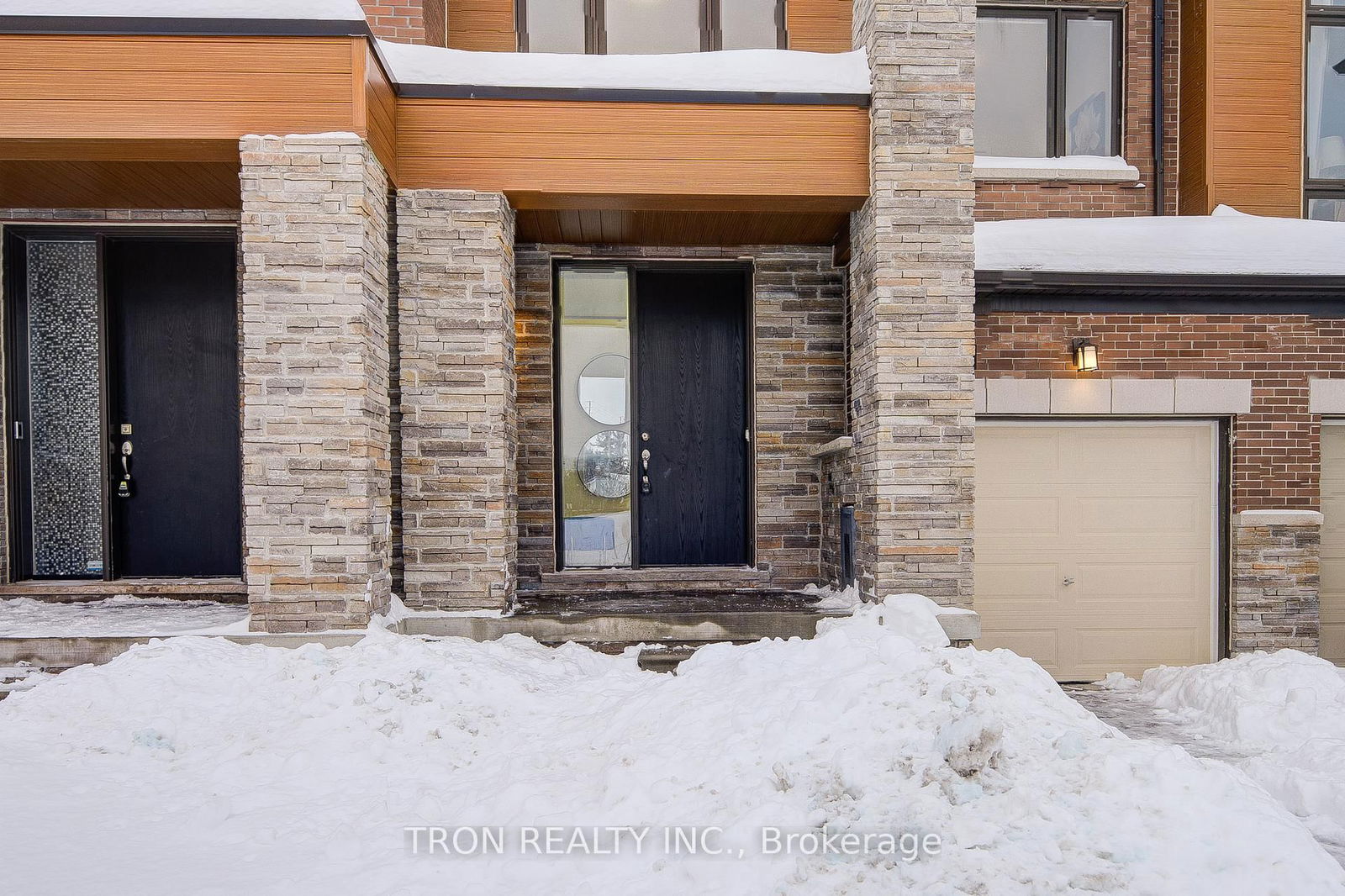 Townhouse for sale at 161 Badgerow Way, Aurora, Rural Aurora, L4G 0Z5 - MLS: N12019177