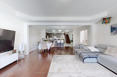 390 Chouinard Way, Aurora - Rural Aurora image-0-4