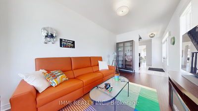 1 Napanee St, Richmond Hill - Jefferson image-0-2
