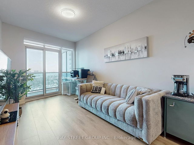 1415 - 7171 Yonge Street