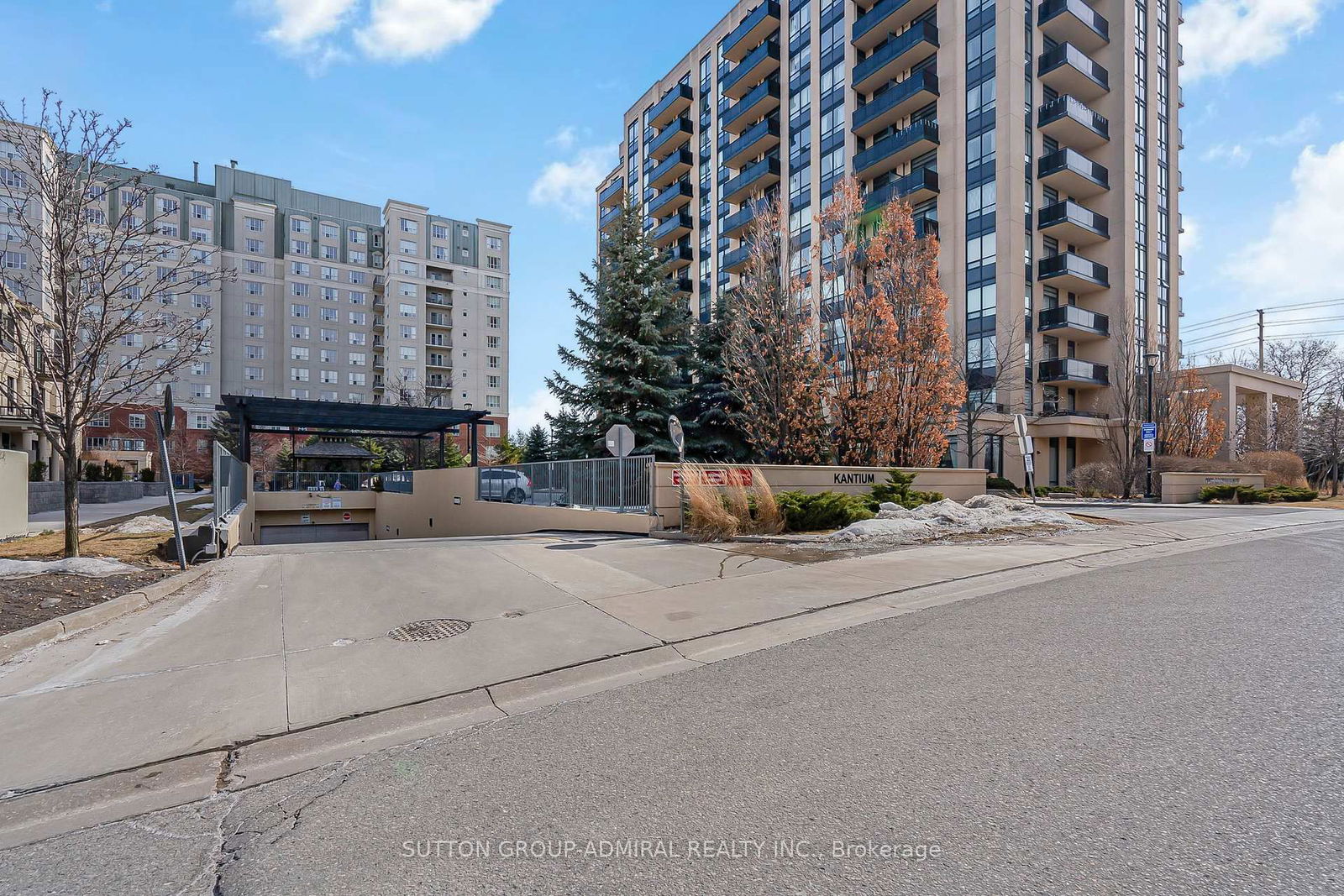 Condo for sale at 615-520 Steeles Avenue, Vaughan, Crestwood-Springfarm-Yorkhill, L4J 0H2 - MLS: N12021581