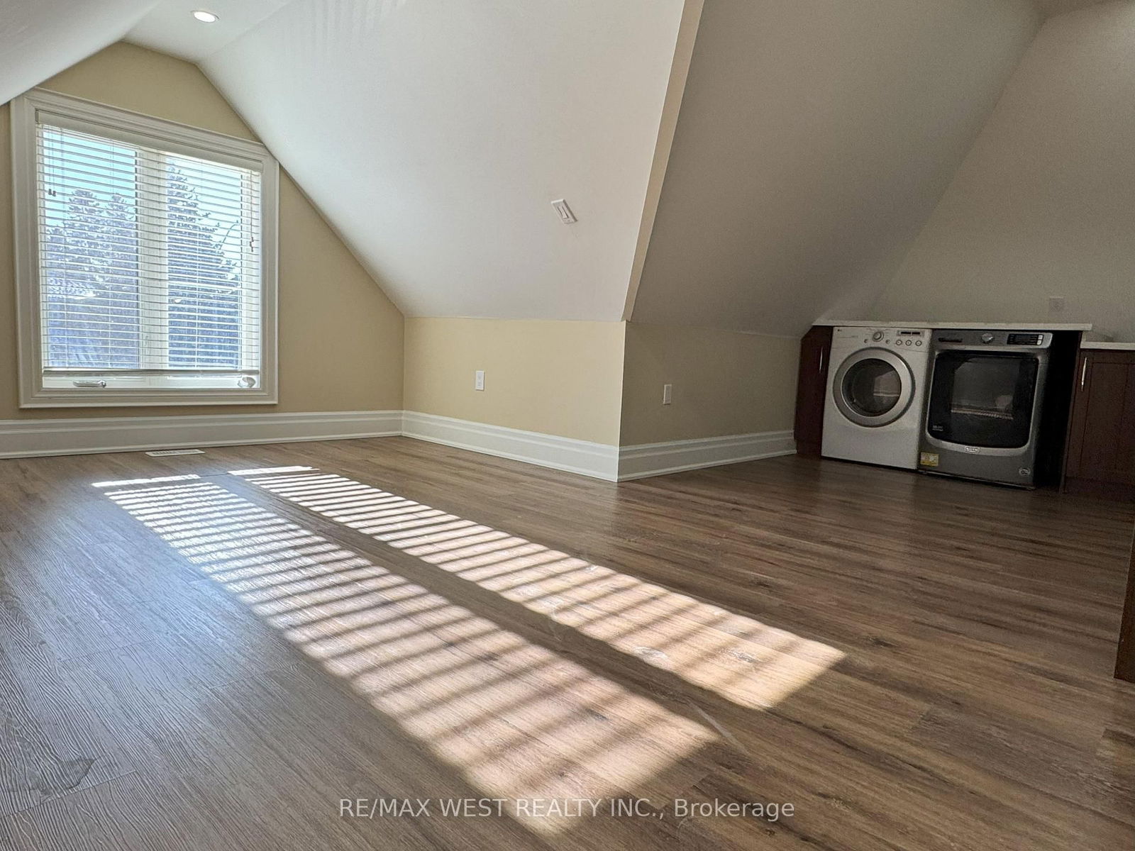 Detached House for lease at 6 Josie Drive, Richmond Hill, North Richvale, L4C 7G1 - MLS: N12021805
