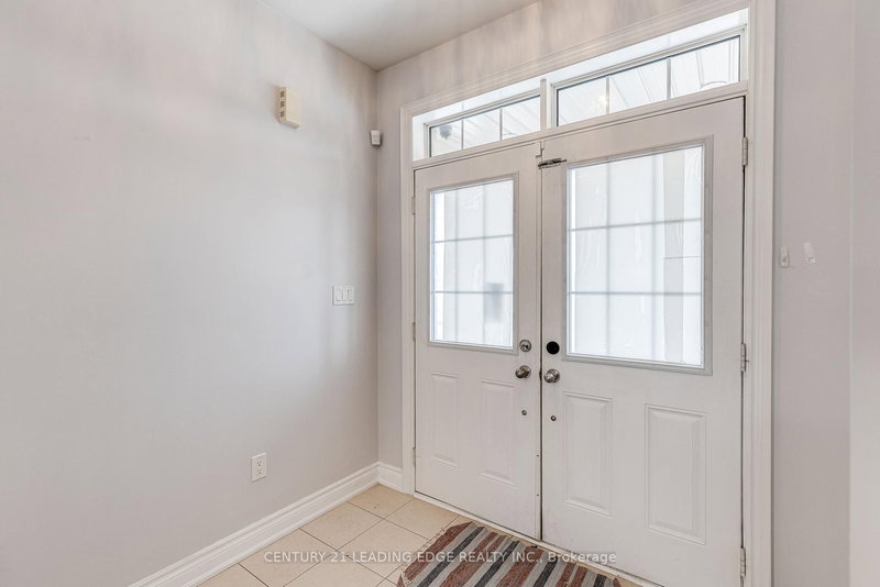 102 MACTIER Dr, Vaughan, L4H 4T9 | Image 3