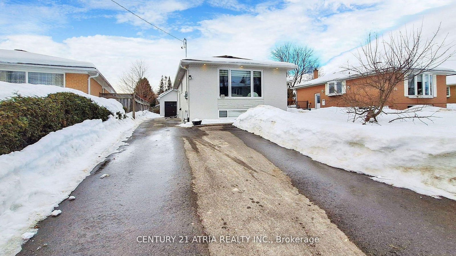 Detached House for sale at A&B-24 Collins Crescent, Aurora, Aurora Heights, L4G 2W2 - MLS: N12023145