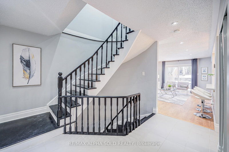 17 Old Wellington St, Markham, L3P 5E3 | Image 3