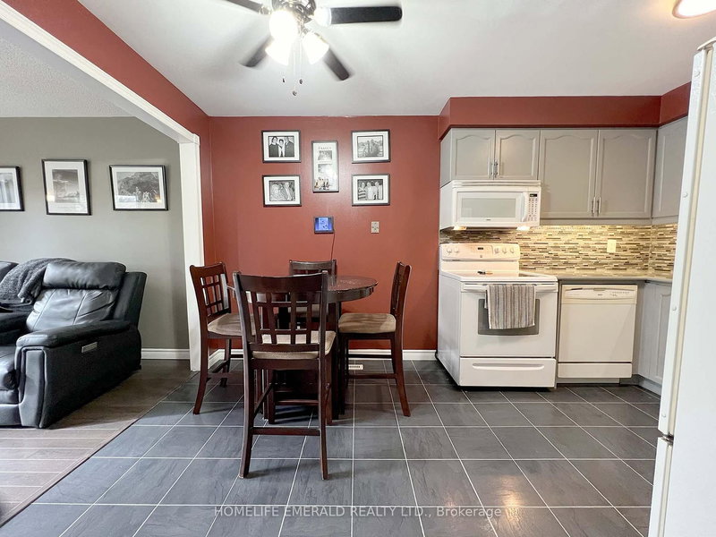 1 Potter Cres, New Tecumseth, L0G 1W0 | Image 3