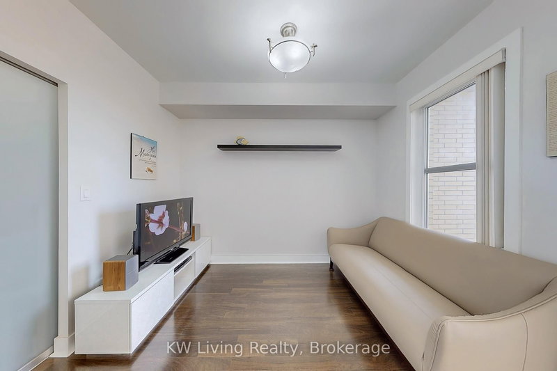 203 - 28 Prince Regent St, Markham, L6C 0V5 | Image 2