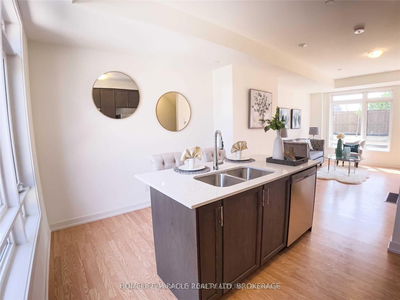 Unit 23 — 370 Red Maple Rd, Richmond Hill - Langstaff image-0-4