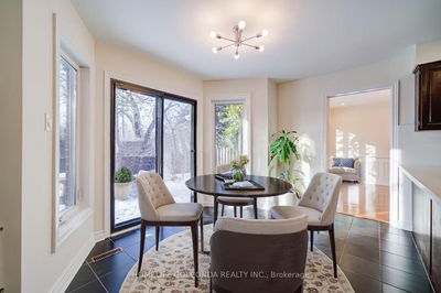 47 Somerset Cres, Richmond Hill - Observatory image-0-3