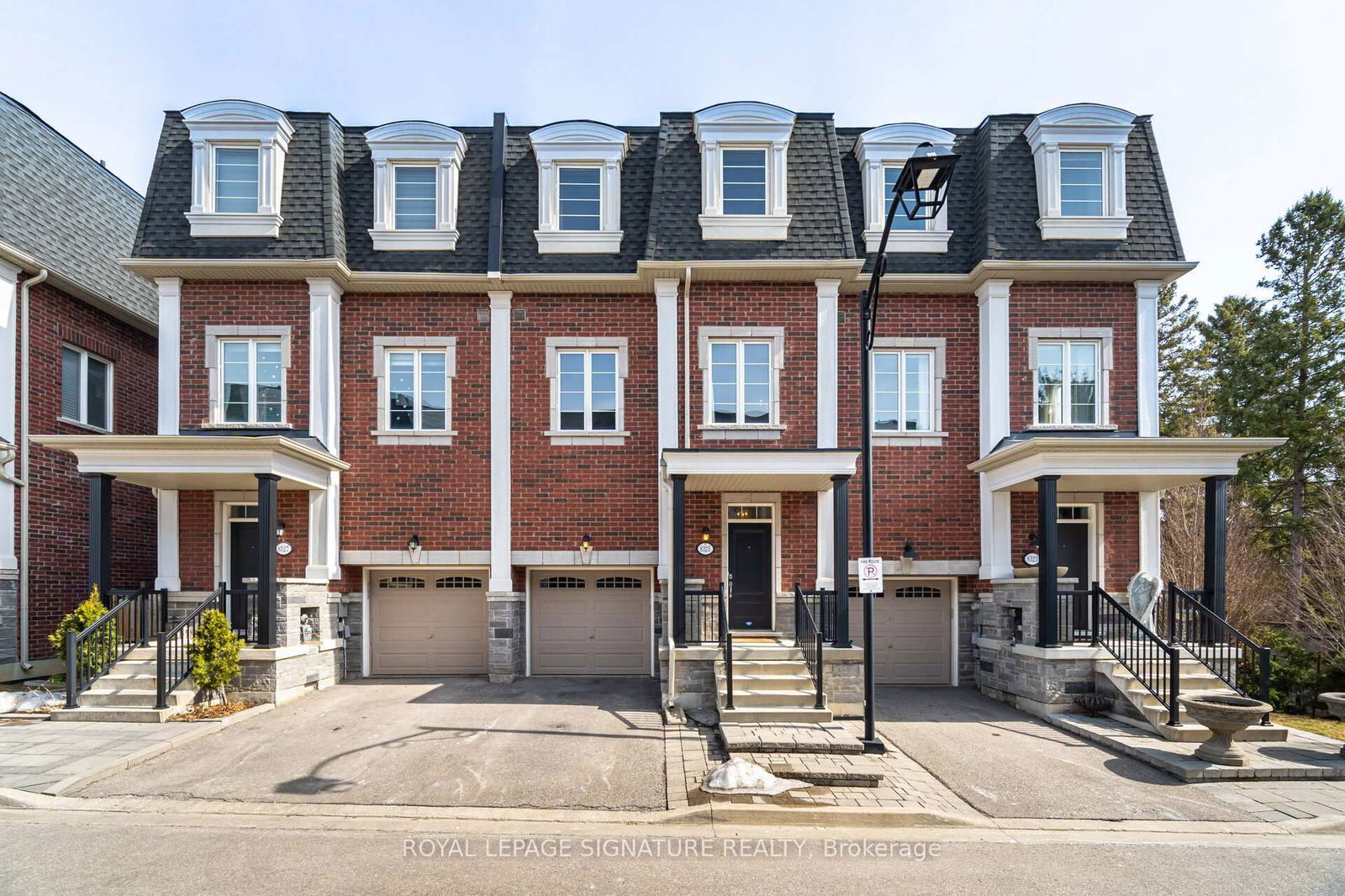 Townhouse for sale at 8325 Islington Avenue, Vaughan, Islington Woods, L4L 1X1 - MLS: N12025251