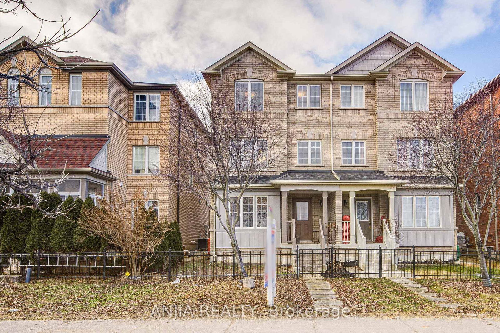 Semi-Detached House for sale at 56 Old Oak Lane, Markham, Cornell, L6B 0K7 - MLS: N12025571