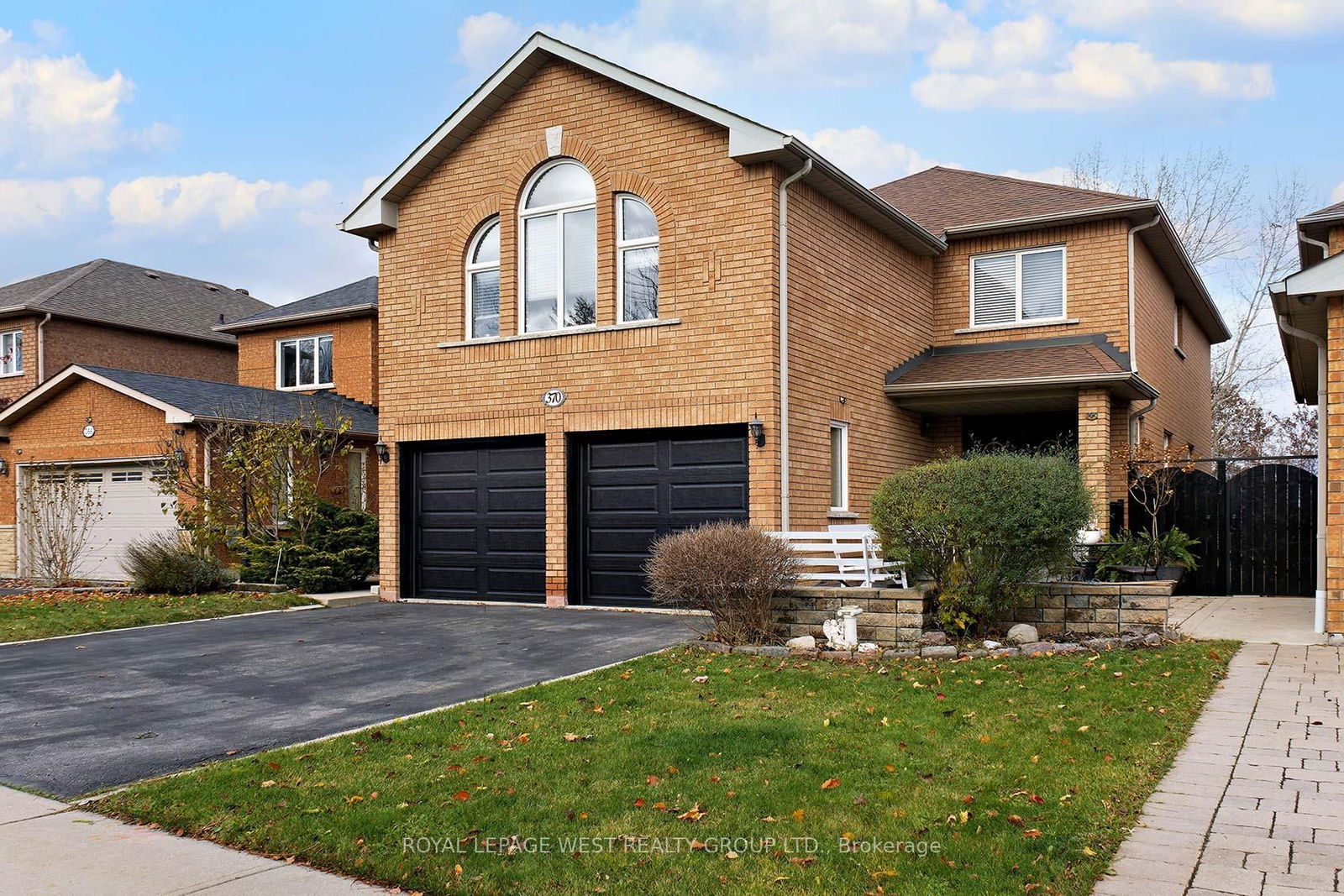 Detached House for sale at 370 Royalpark Way, Vaughan, Elder Mills, L4H 1K1 - MLS: N12026191