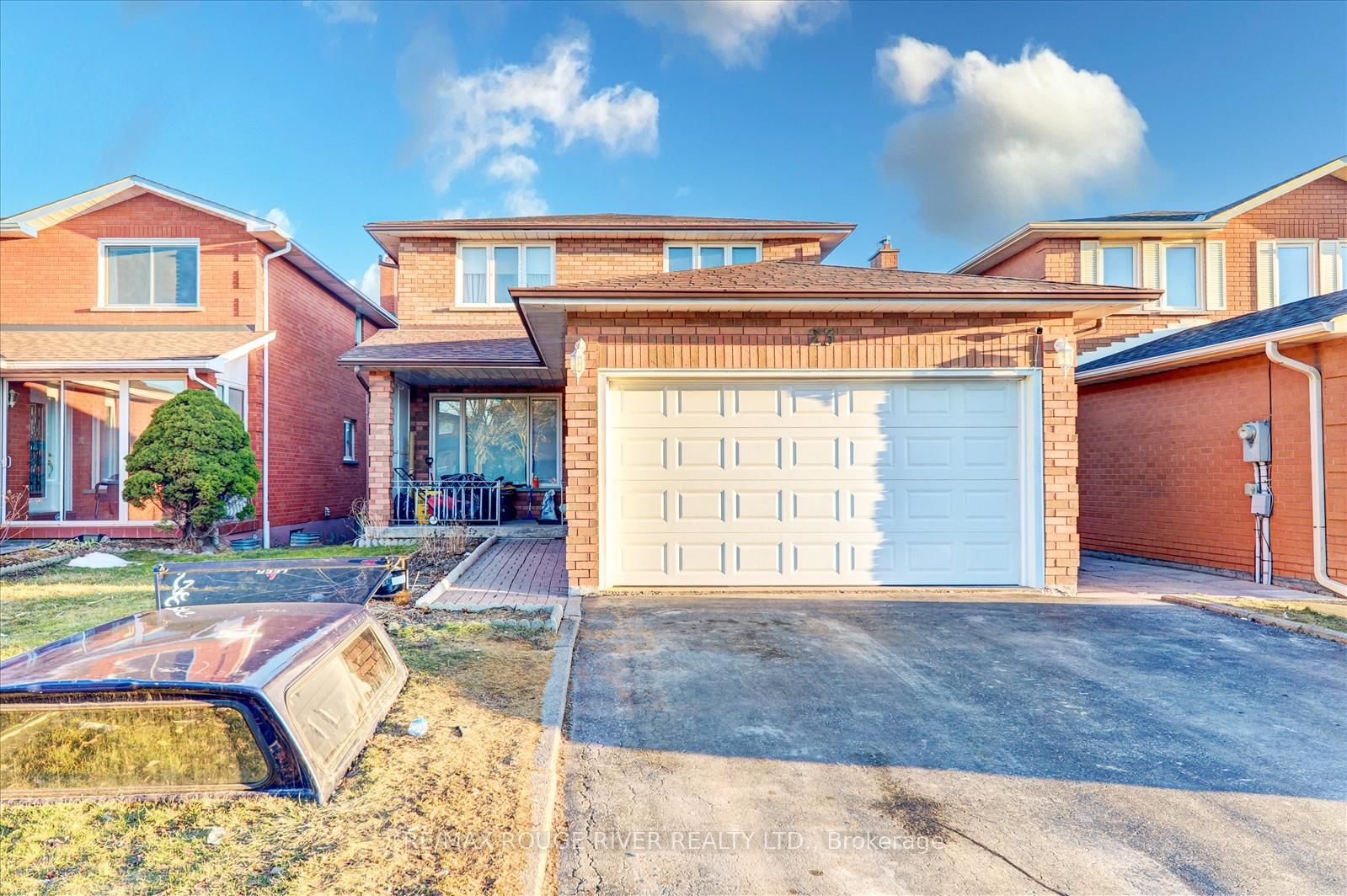 Detached House for sale at 23 Jackman Crescent, Vaughan, West Woodbridge, L4L 6P3 - MLS: N12026321