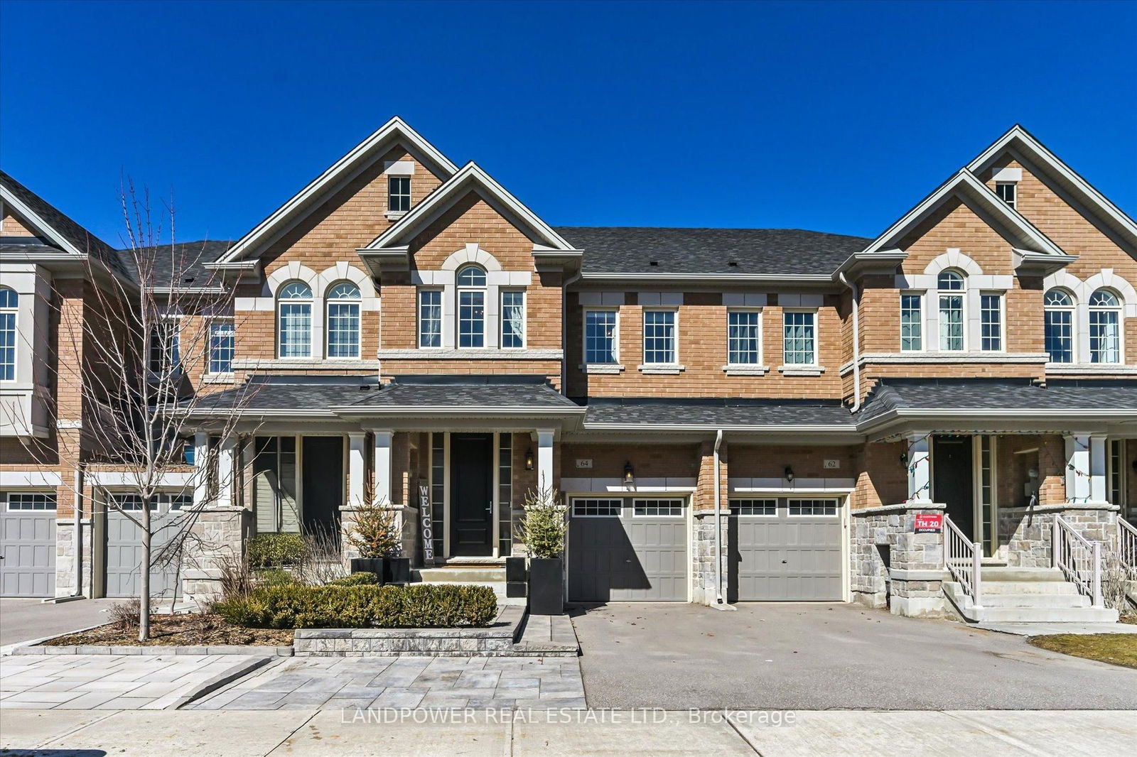 Townhouse for sale at 64 Drizzel Crescent, Richmond Hill, Oak Ridges, L4E 1G8 - MLS: N12026425