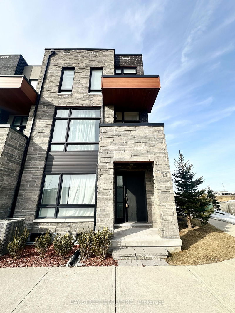 home for lease on 35 Carpaccio Avenue