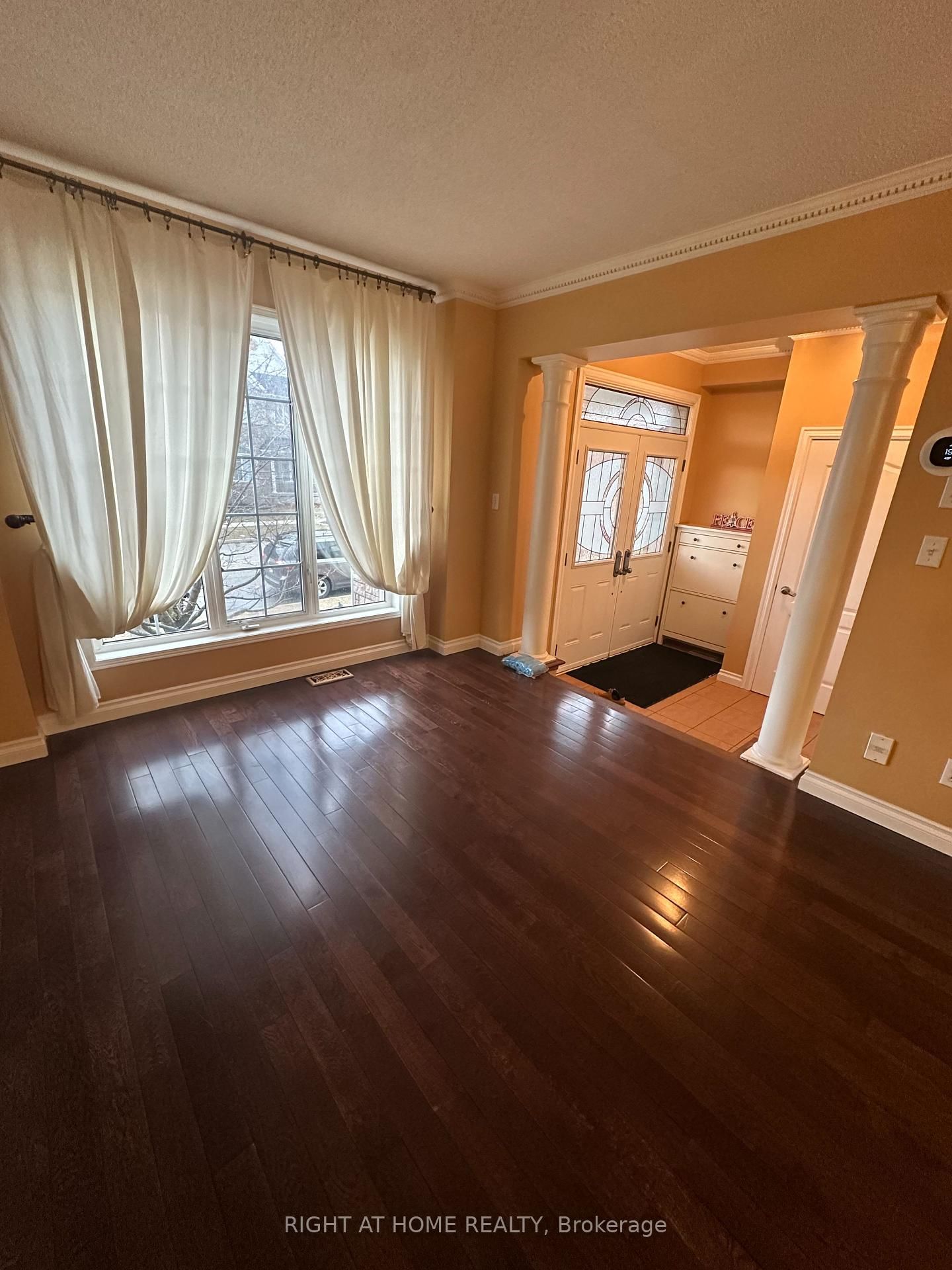 Townhouse for lease at 103 Forest Run Boulevard, Vaughan, Patterson, L4K 5M2 - MLS: N12026606