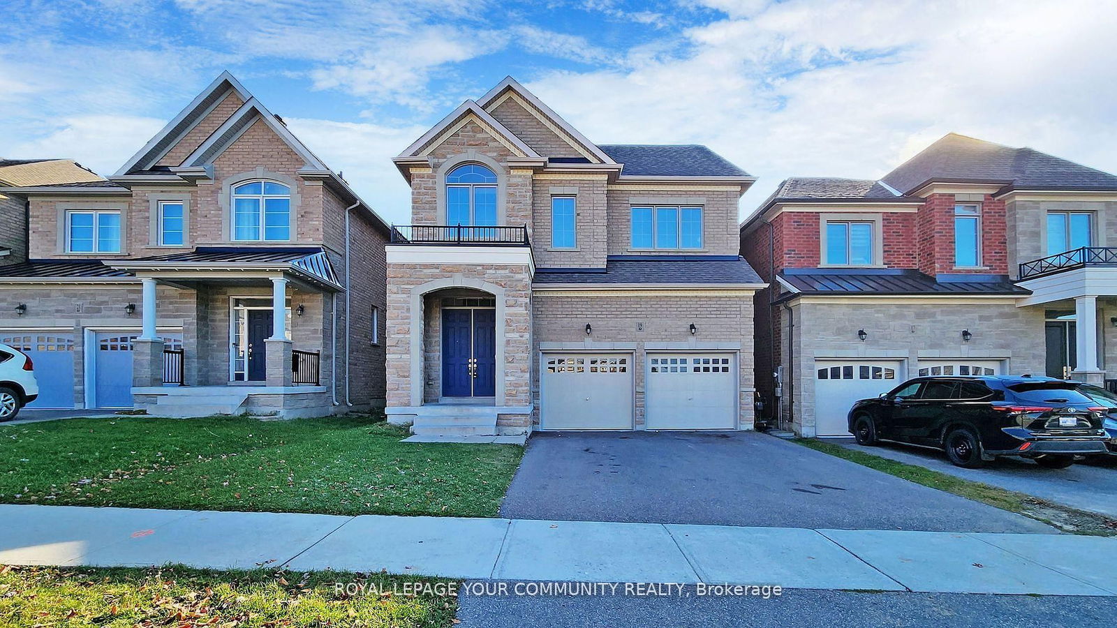 Detached House for lease at 19 Robert Baldwin Boulevard, East Gwillimbury, Sharon, L9N 0R3 - MLS: N12027177