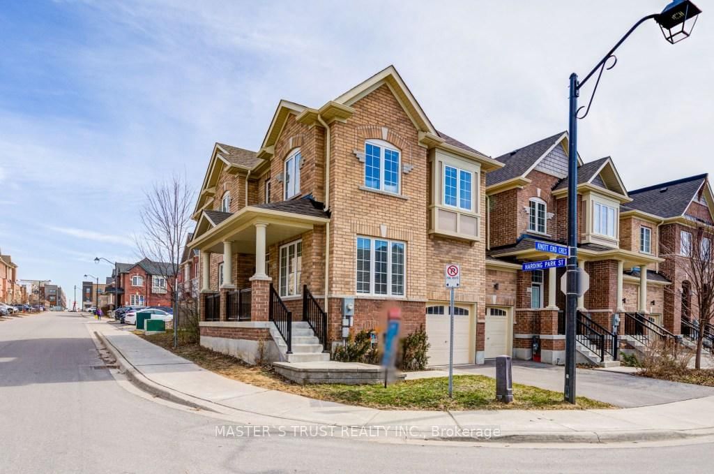 Townhouse for sale at 224 Harding Park Street, Newmarket, Glenway Estates, L3Y 0E3 - MLS: N12027648