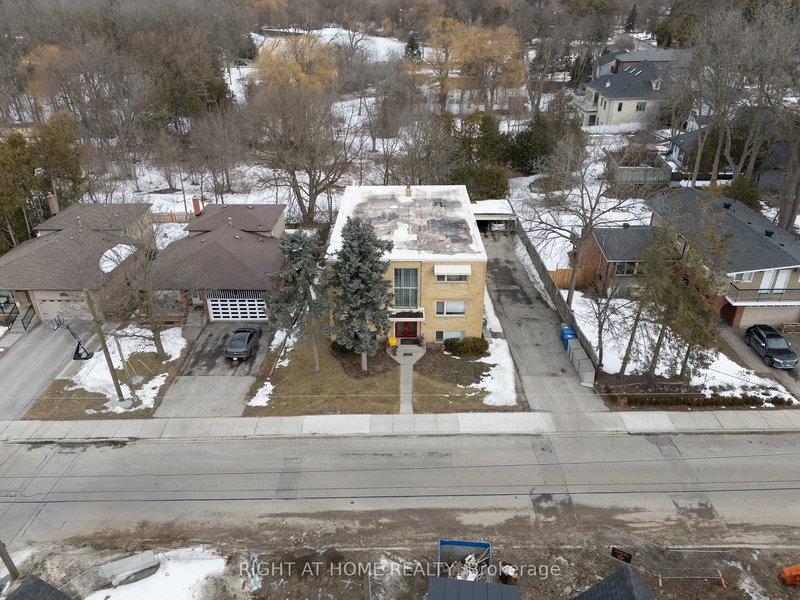 285 Richmond St, Richmond Hill, L4C 3Z2 | Image 3