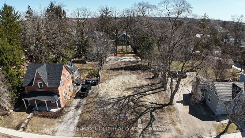 35 Queen St, New Tecumseth, L4M 1Y9 | Image 3