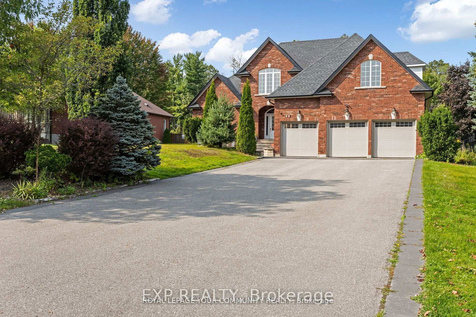 Detached House for sale at 413 Coventry Hill Trail, Newmarket, Summerhill Estates, L3X 2G9 - MLS: N12029267