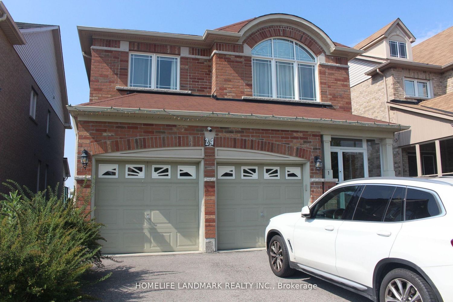 Detached House for lease at 2-24 Old Field Crescent, Newmarket, Woodland Hill, L9N 0A5 - MLS: N12032148