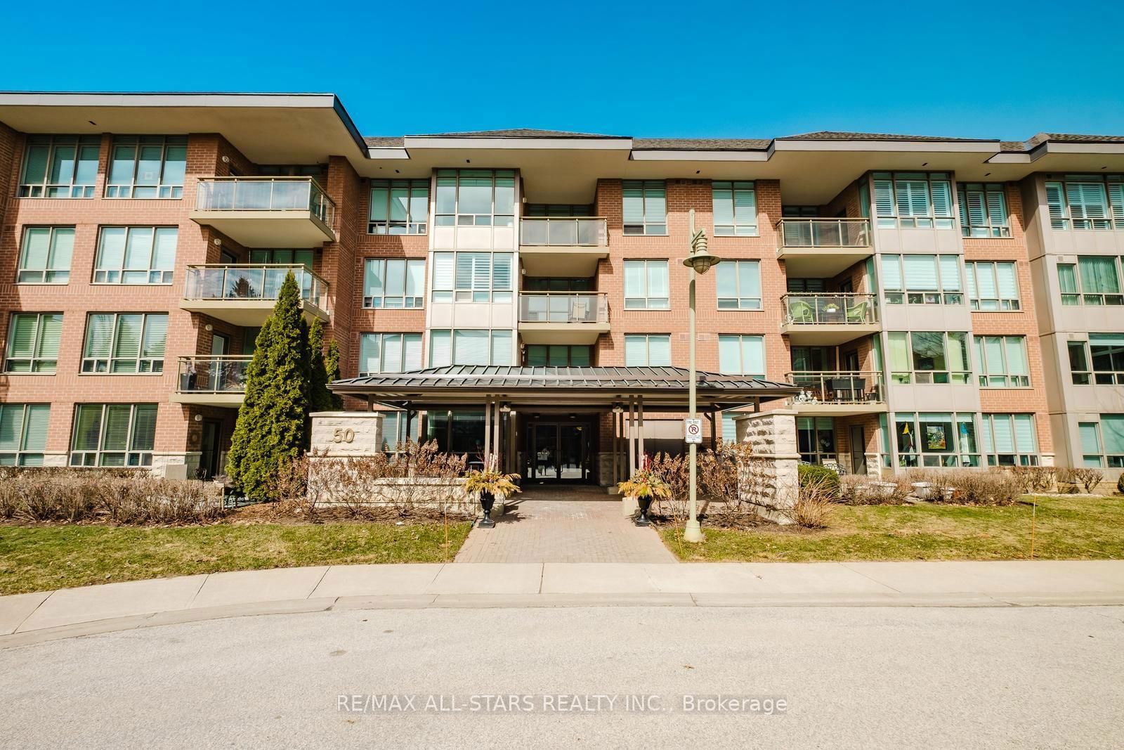 Condo for sale at 303-50 The Boardwalk Way, Markham, Greensborough, L6E 1B6 - MLS: N12032370