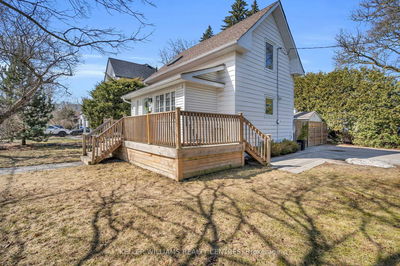 96 Connaught Ave, Aurora - Aurora Village image-0-1