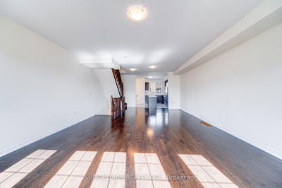 41 Milbourne Lane, Richmond Hill - Oak Ridges image-0-2