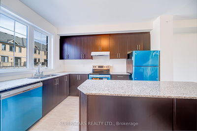41 Milbourne Lane, Richmond Hill - Oak Ridges image-0-4