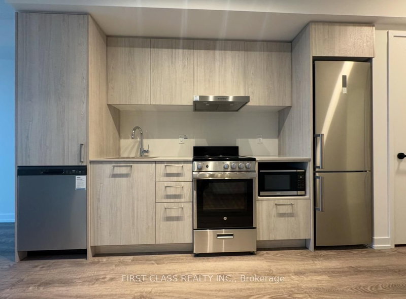 1807 - 195 Commerce St, Vaughan, L4K 5Z7 | Image 3