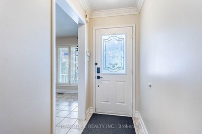 181 Silver Linden Dr, Richmond Hill - Langstaff image-0-3